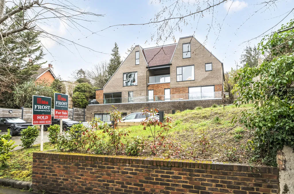 Haydn Avenue, Purley CR8 4AG, photo 18