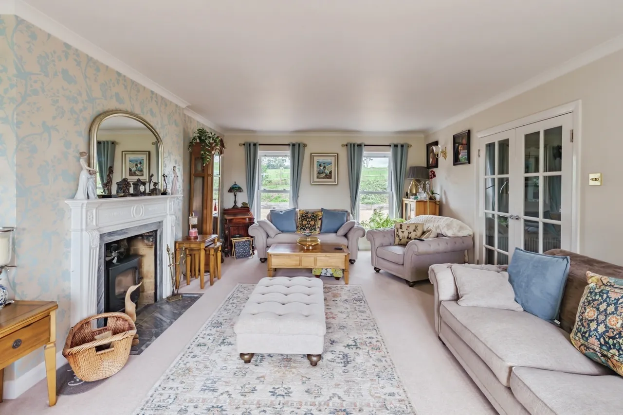 Lions Green, TN21, photo 6