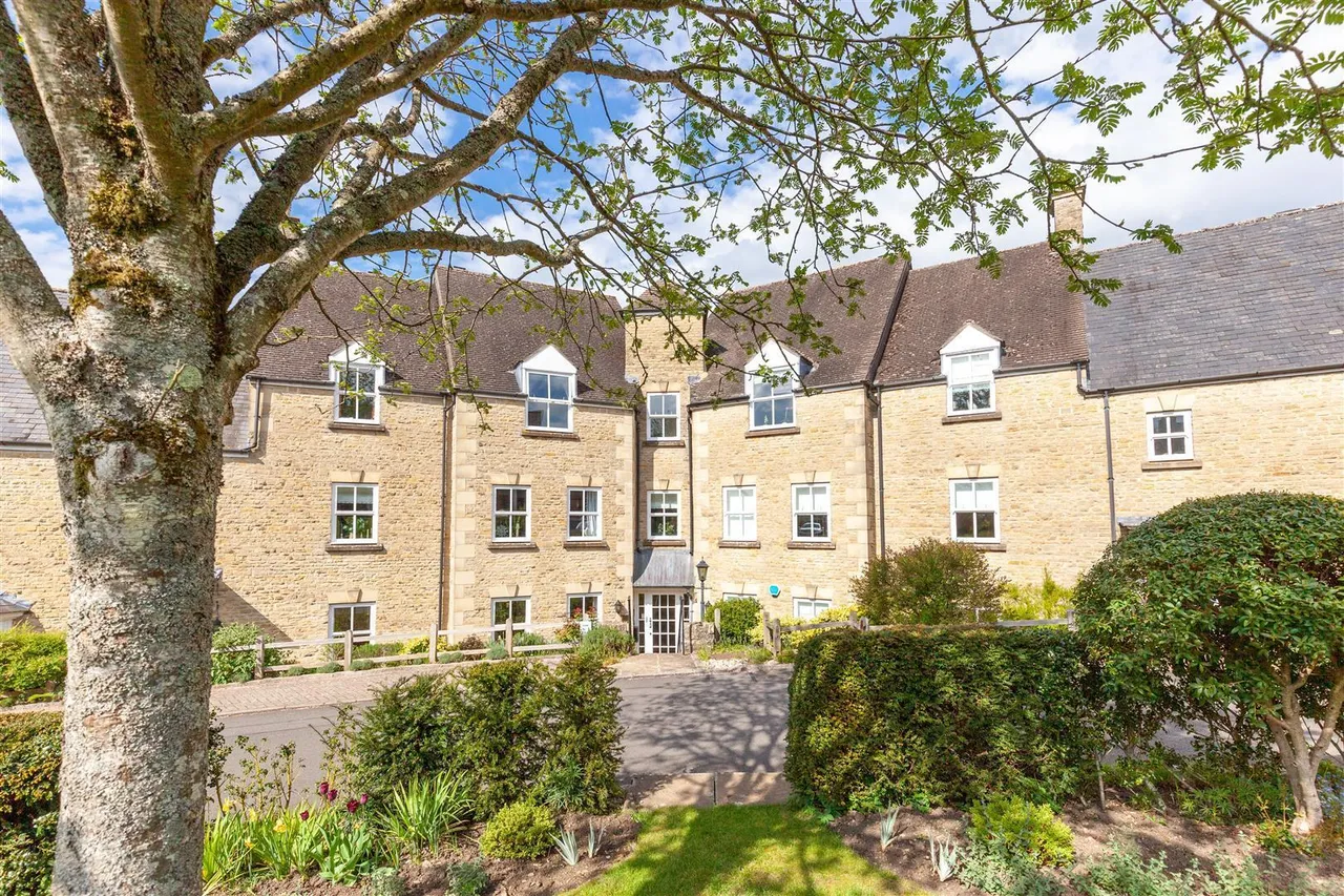 2 bed retirement property for sale, Upper Brook Hill, Woodstock, OX20