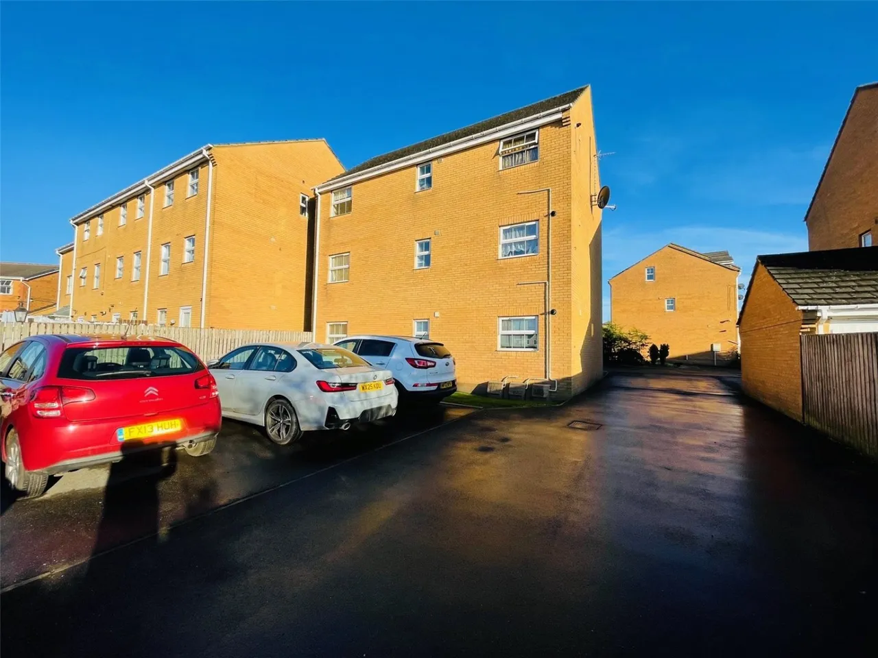 Alred Court, Bradford, BD4, photo 8
