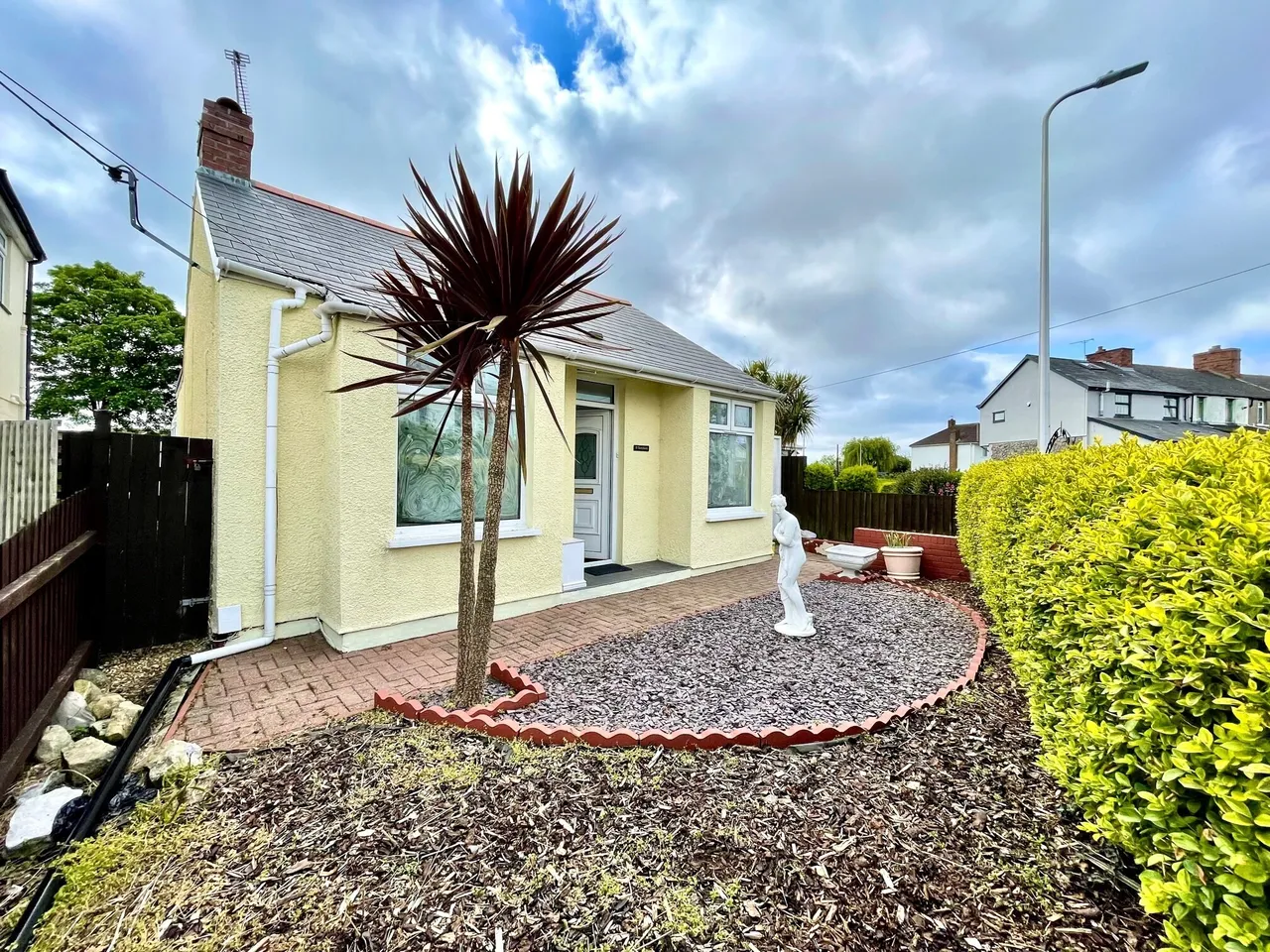 2 bed house to rent, Pencoedtre Road, Barry, CF63