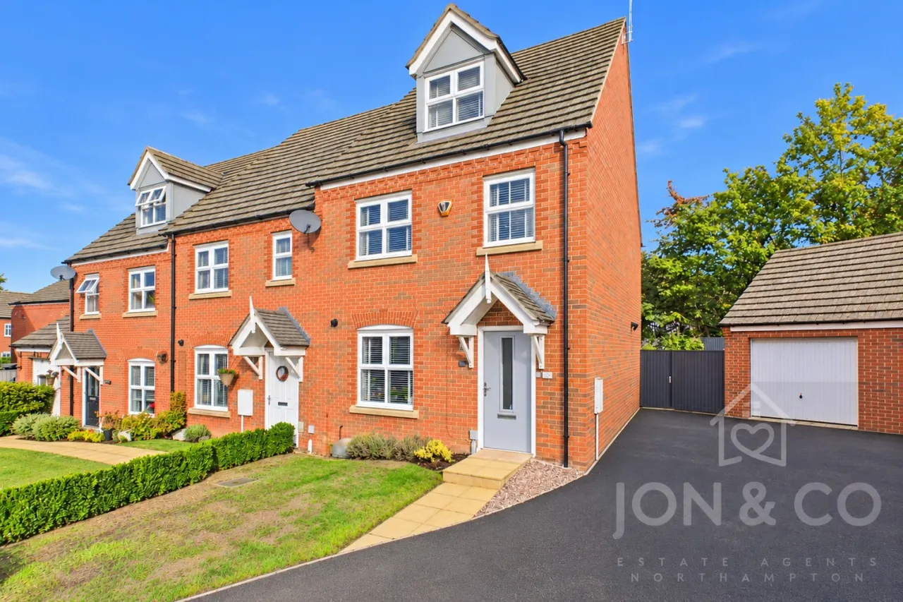 3 bed house for sale, Turnpike, Moulton, NN3