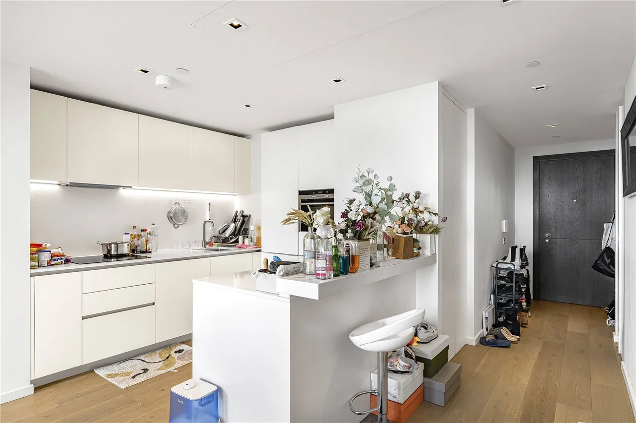 1 bed flat for sale, Upper Street, London, SE1