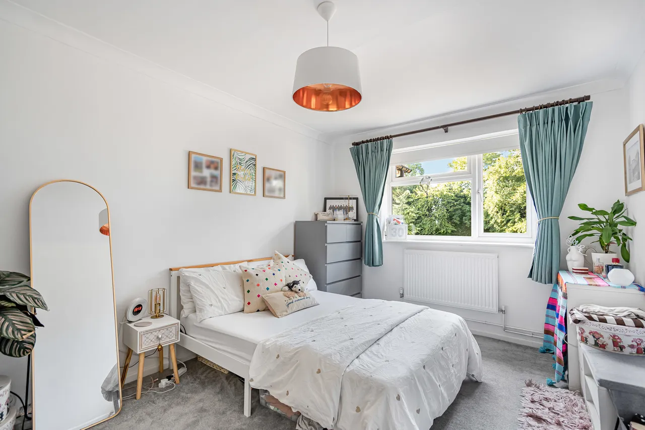 Broom Hall, Oxshott, KT22, photo 7