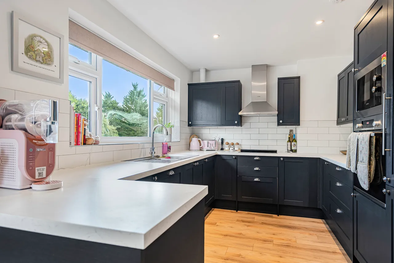Broom Hall, Oxshott, KT22, photo 4