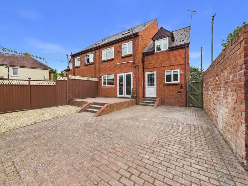 Tewkesbury Road, Longford, GL2, photo 10