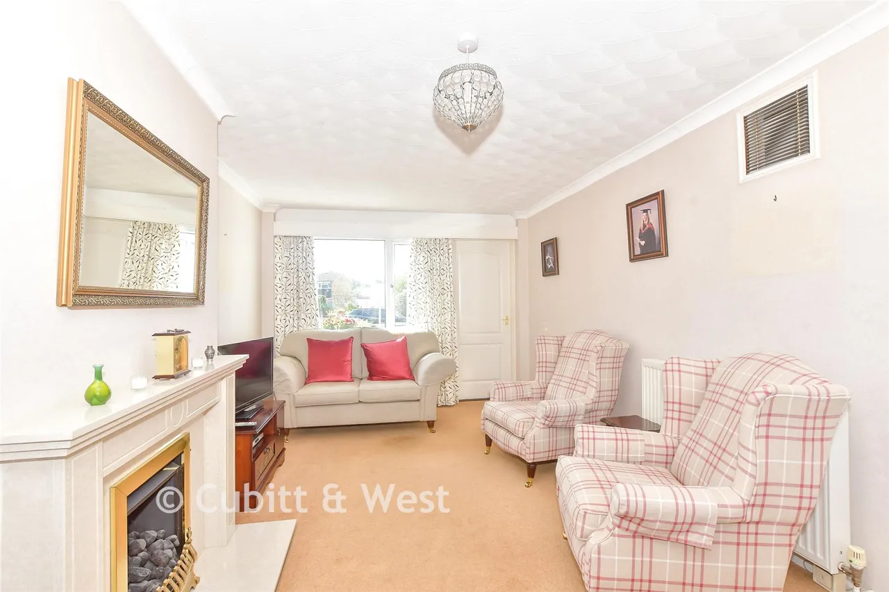 Havant Farm Close, Havant, PO9, photo 5