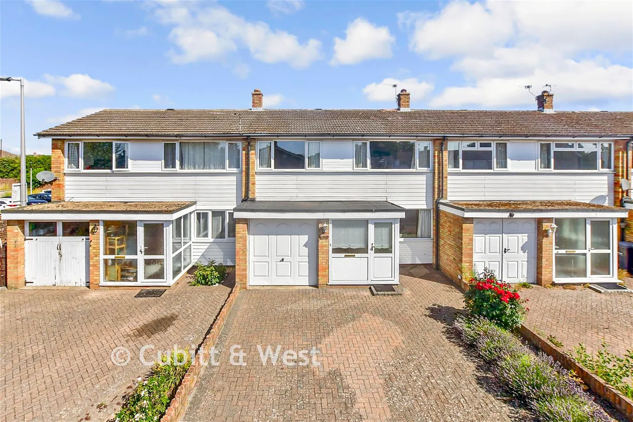 3 bed house for sale, Havant Farm Close, Havant, PO9