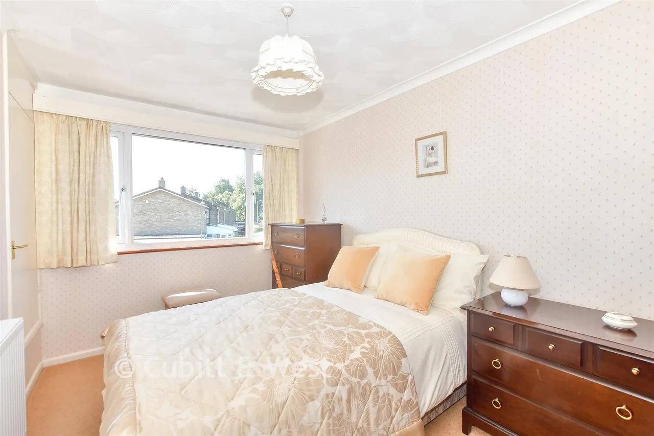 Havant Farm Close, Havant, PO9, photo 9