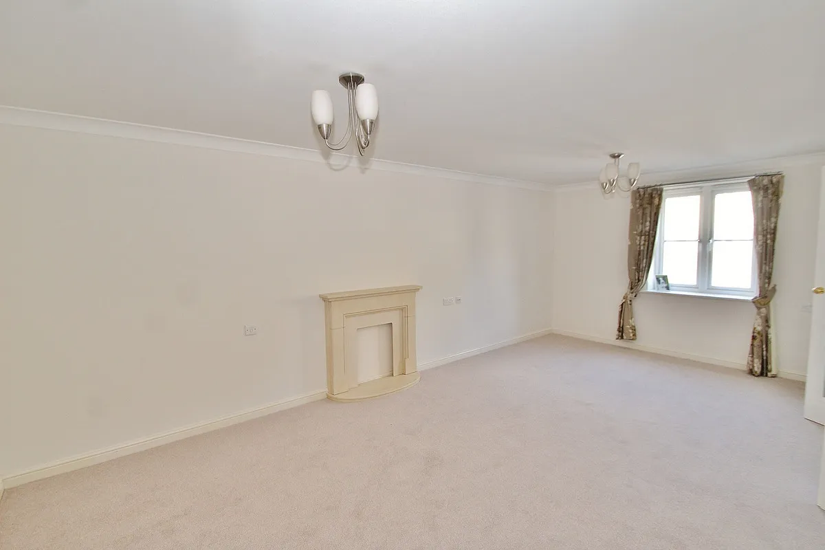 Otters Court, Witney, photo 2