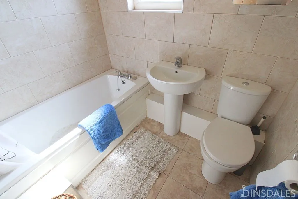 North Cliffe Avenue Thornton, Bradford BD13 3BX, photo 4