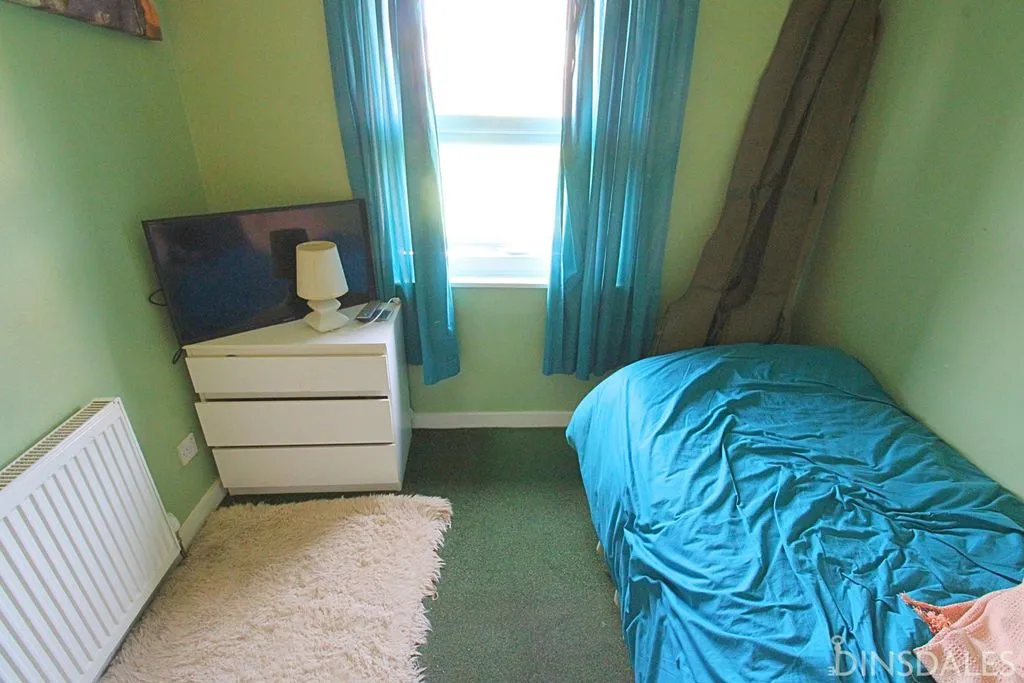 North Cliffe Avenue Thornton, Bradford BD13 3BX, photo 8