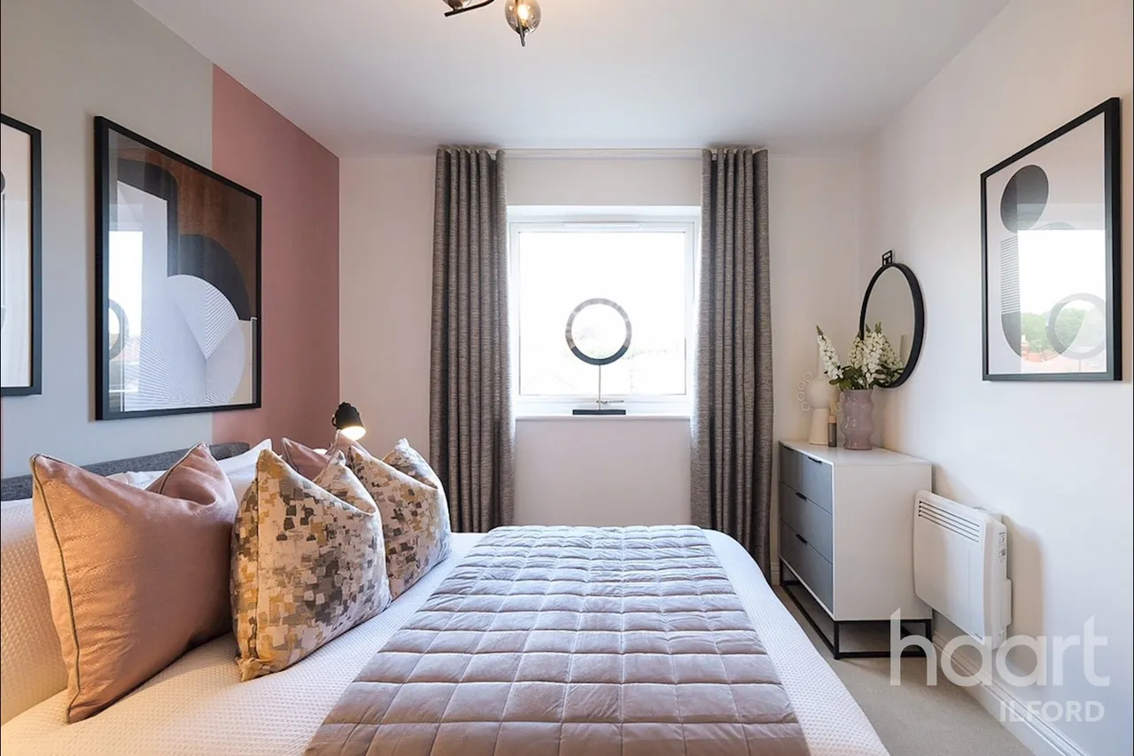 Wessex Close, London, IG3, photo 6