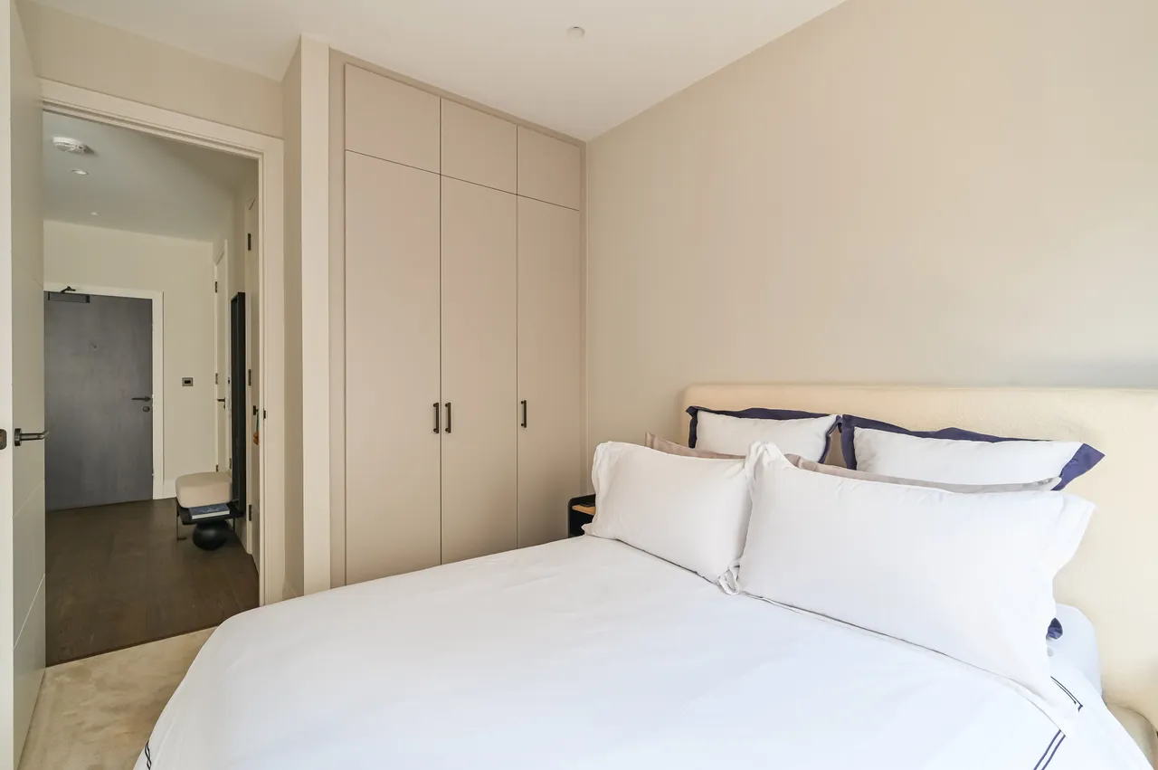 London, E14, photo 6