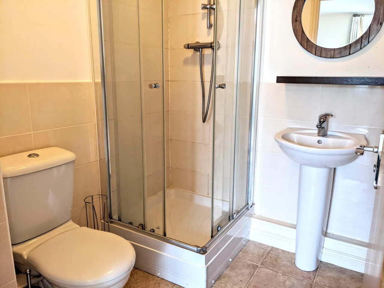 Meadow View, Tyla Garw, CF72, photo 10