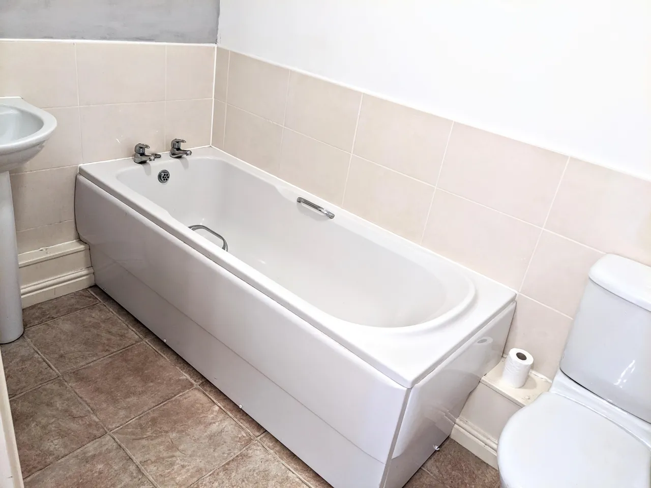 Meadow View, Tyla Garw, CF72, photo 6