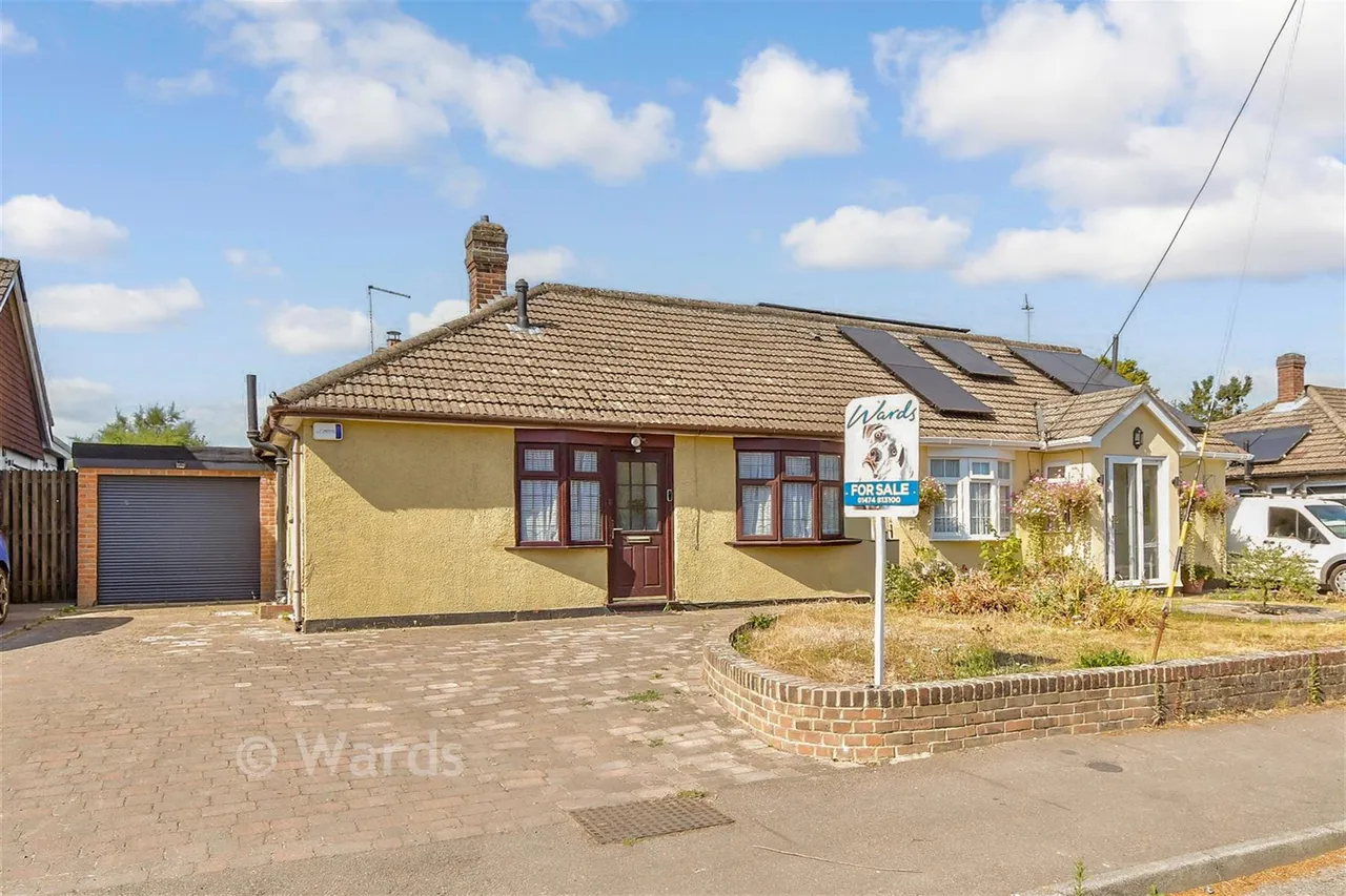 2 bed house for sale, St. Francis Road, Harvel, DA13