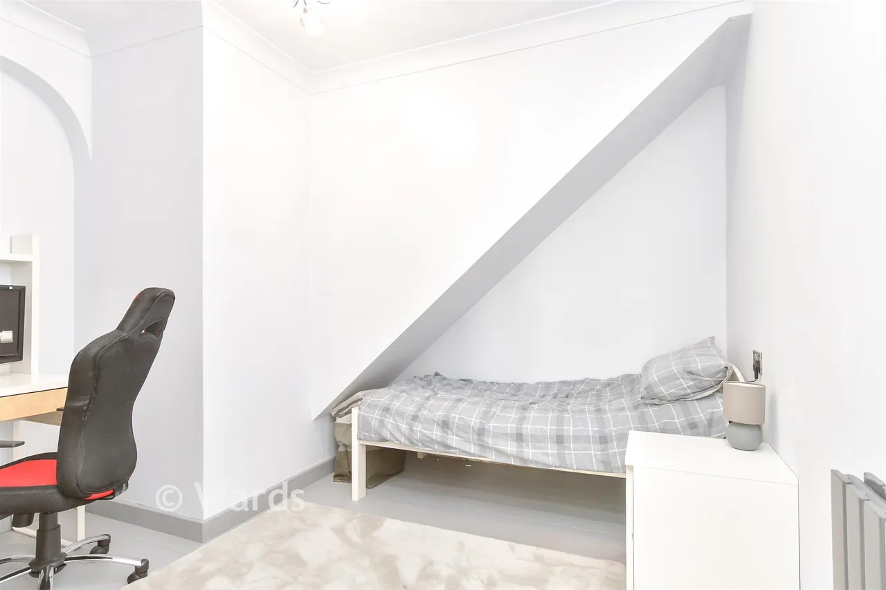 St. Francis Road, Harvel, DA13, photo 8