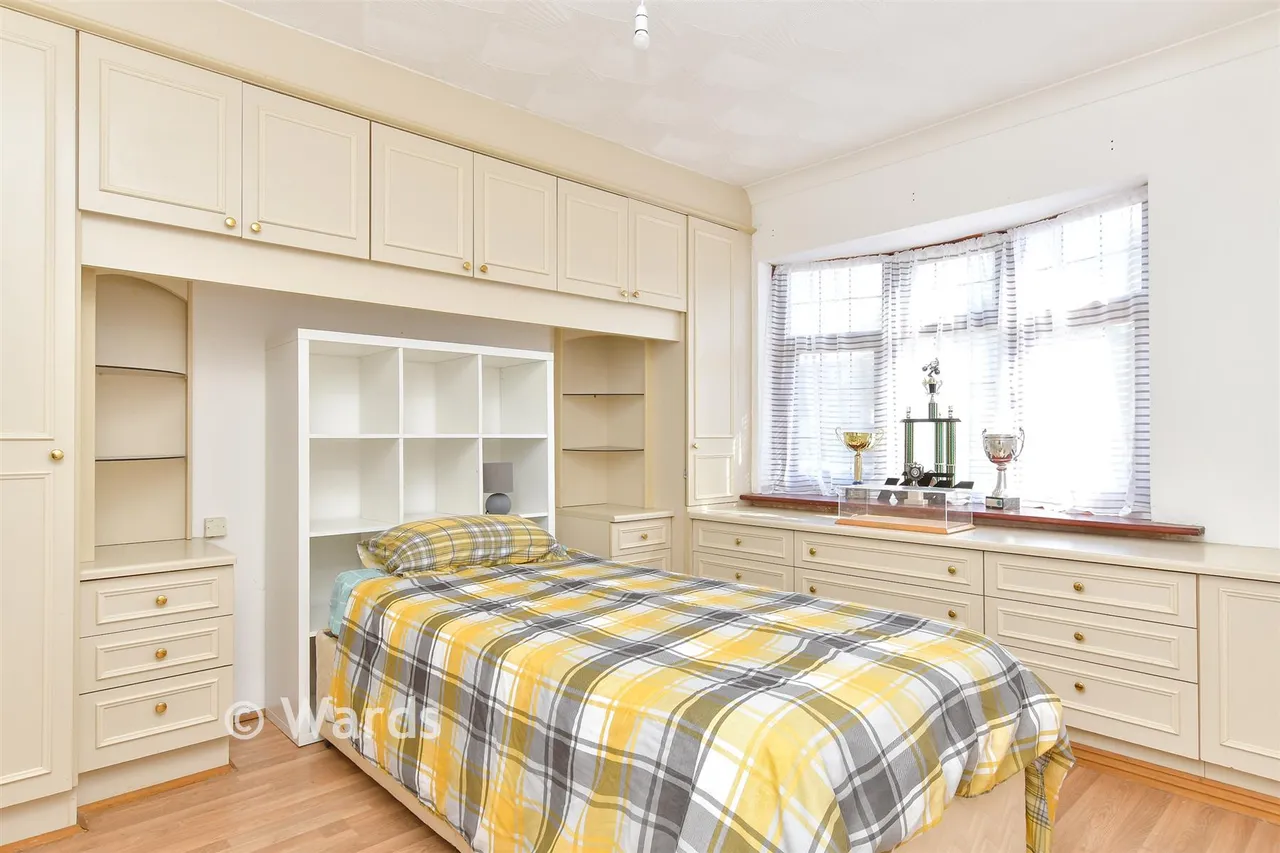 St. Francis Road, Harvel, DA13, photo 9