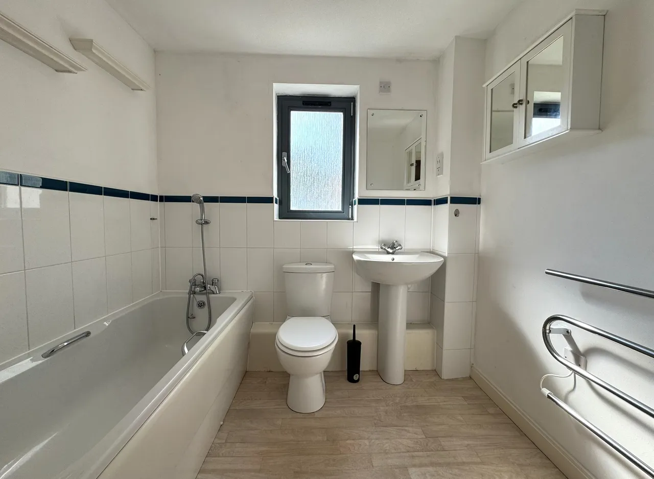 St Christophers Court, Maritime Quarter, Swansea, West Glamorgan, SA1 1UD, photo 7