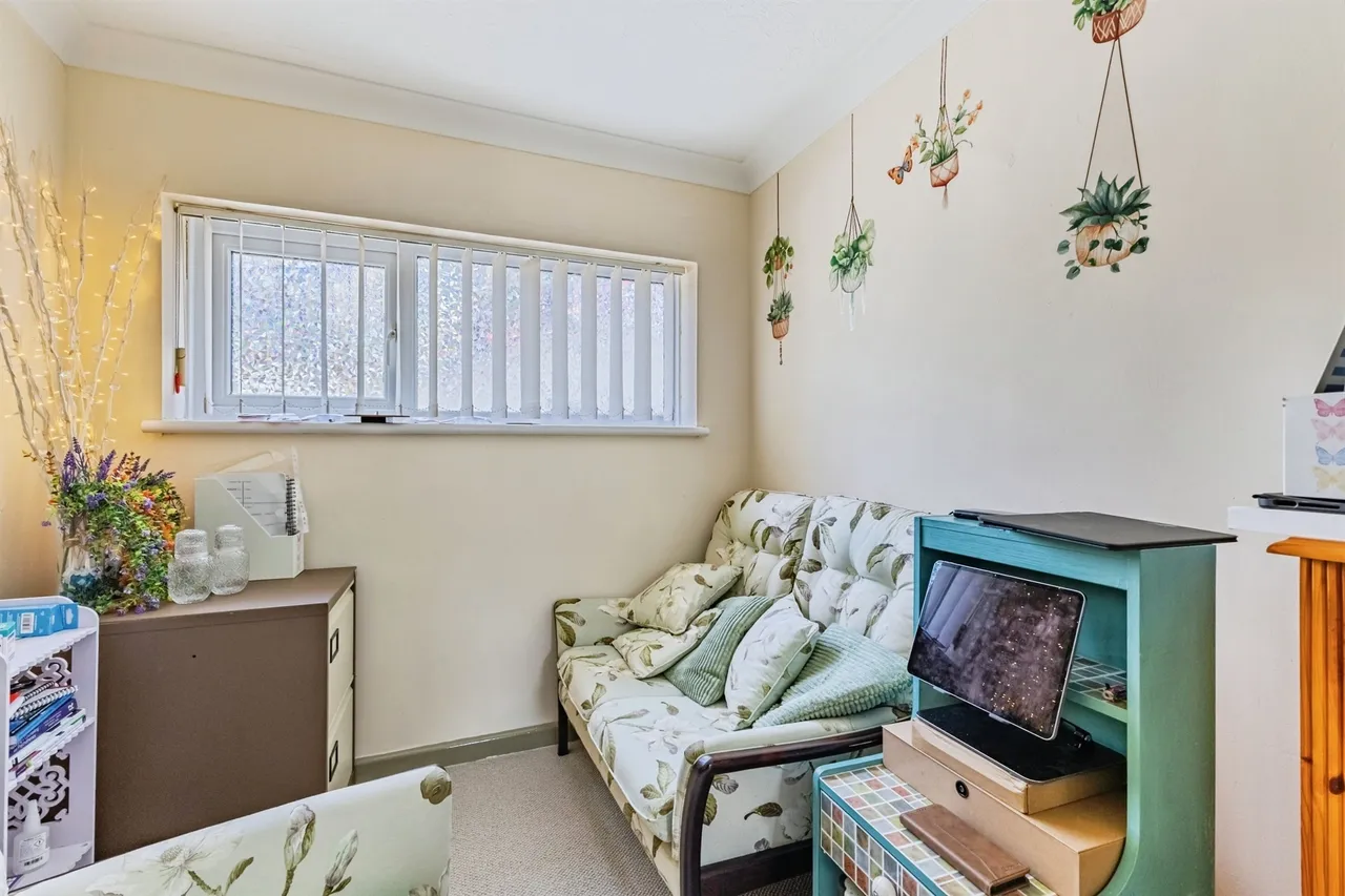 Higher Coombe Drive, Teignmouth, photo 12