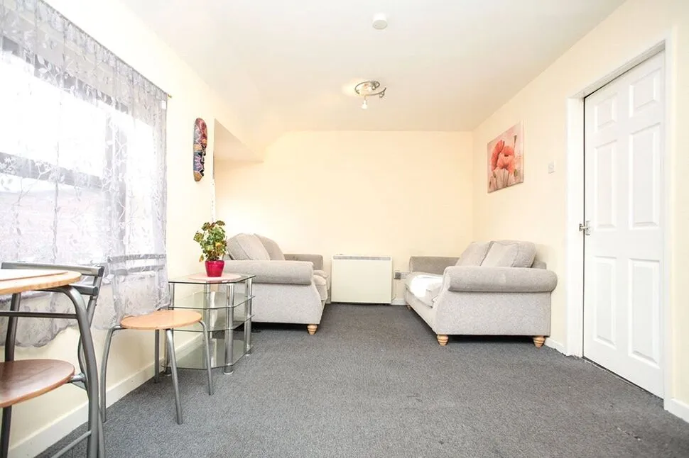 Regent Court, Hinckley, Leicestershire, LE10, photo 7