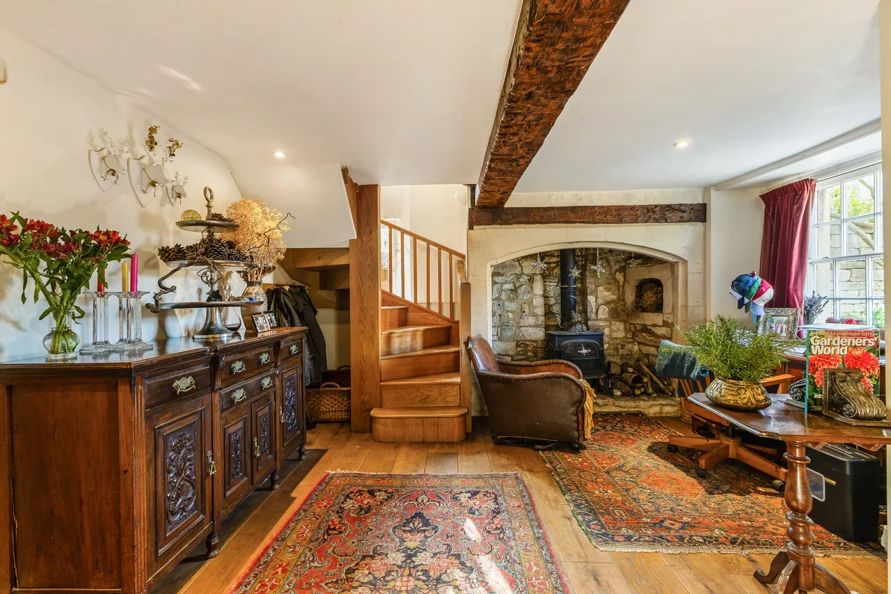 Hazelbury Hill, Box, SN13, photo 4