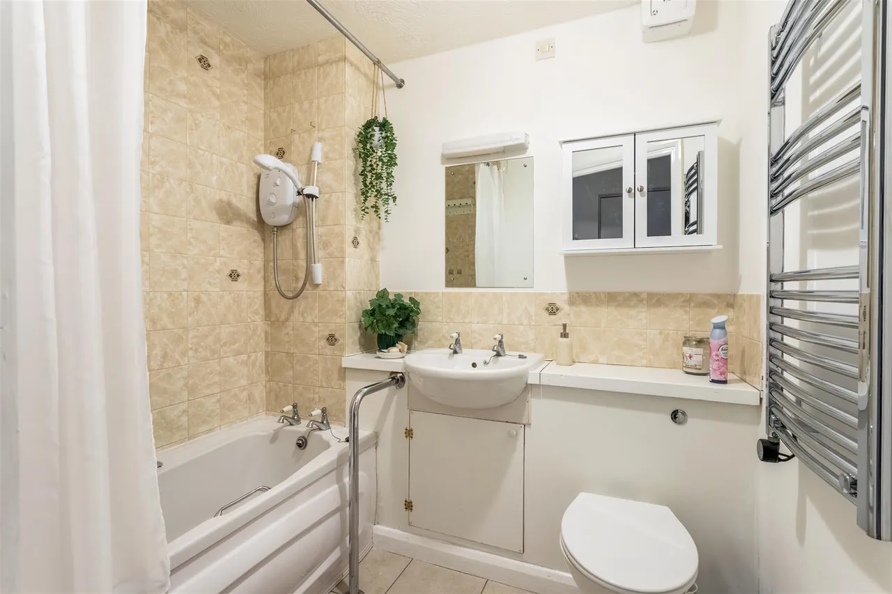 Tongdean Lane, Withdean, Brighton, photo 5