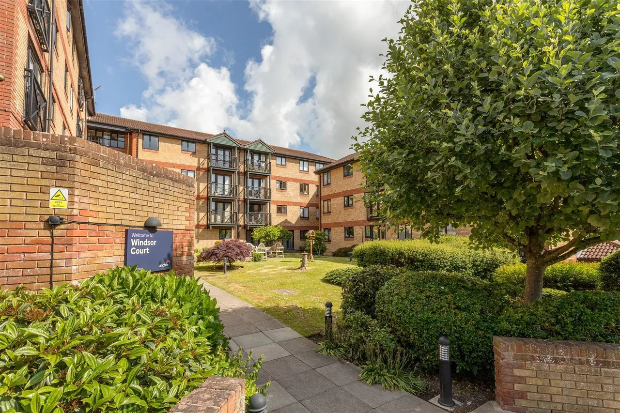 Tongdean Lane, Withdean, Brighton, photo 8