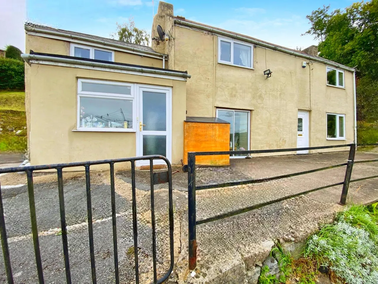 School Lane, Llangollen, LL20, photo 4