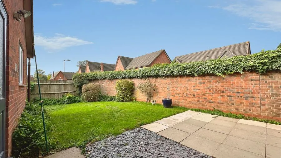 Pavilion Gardens, Bromsgrove, B61, photo 20
