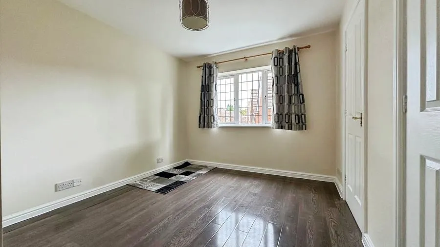 Pavilion Gardens, Bromsgrove, B61, photo 12