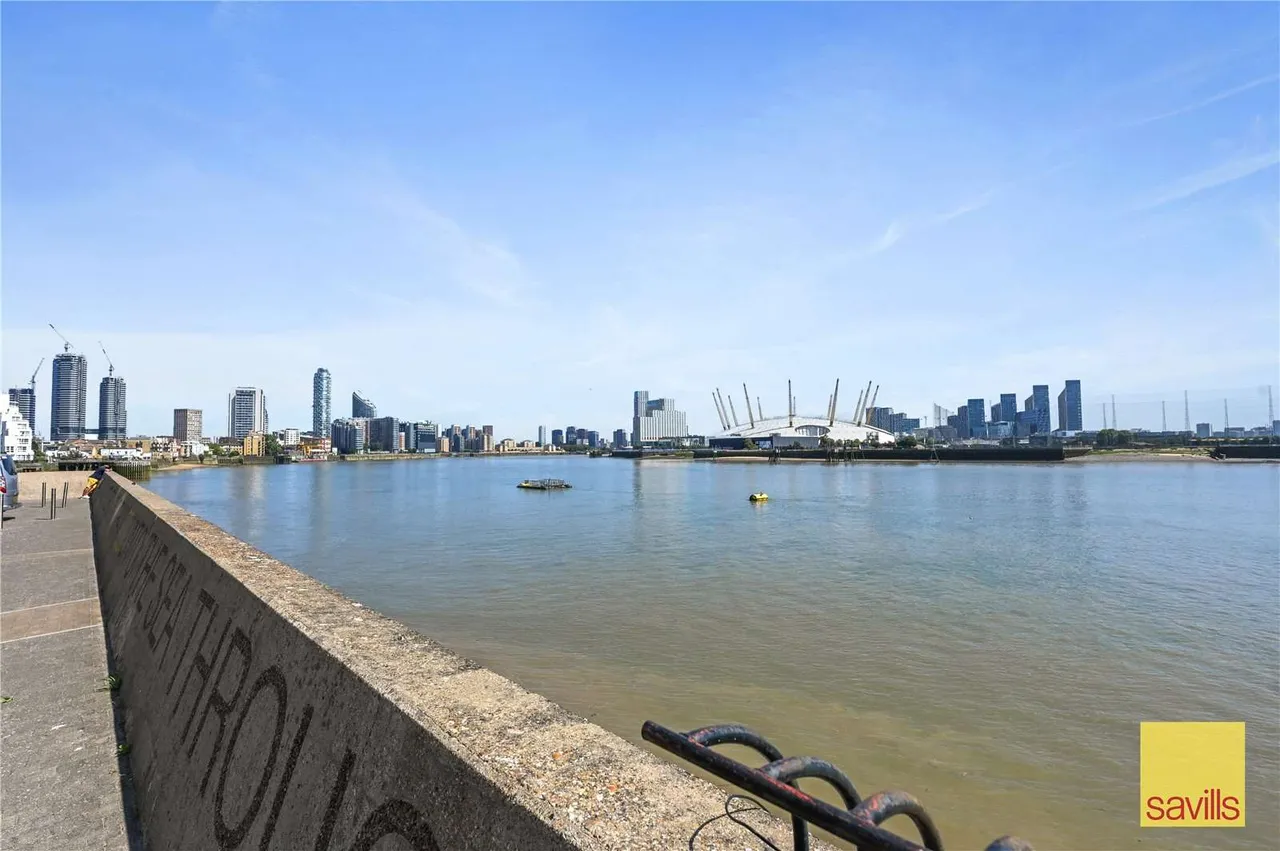 Willow House, 8 River Barge Close, Isle Of Dogs, London, E14 3PJ, photo 11