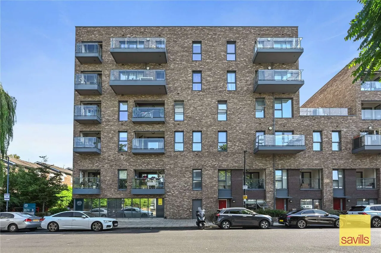 Willow House, 8 River Barge Close, Isle Of Dogs, London, E14 3PJ, photo 5