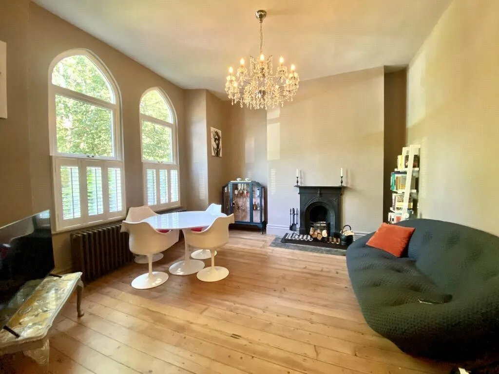 Woodville Road, Altrincham, WA14, photo 2