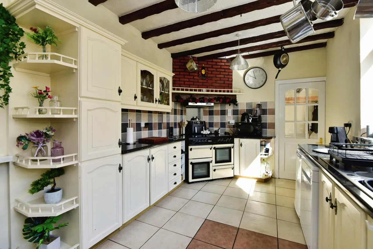 Bew Street, Ball Green, ST6, photo 5