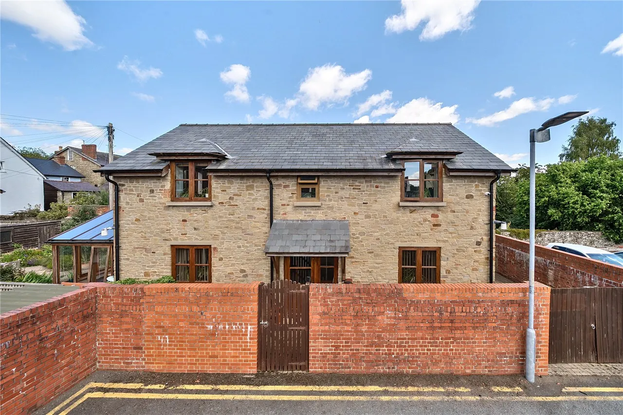 2 bed house for sale — Mill Furlong Lane, High Street, Kington, Herefordshire,, HR5 3BJ