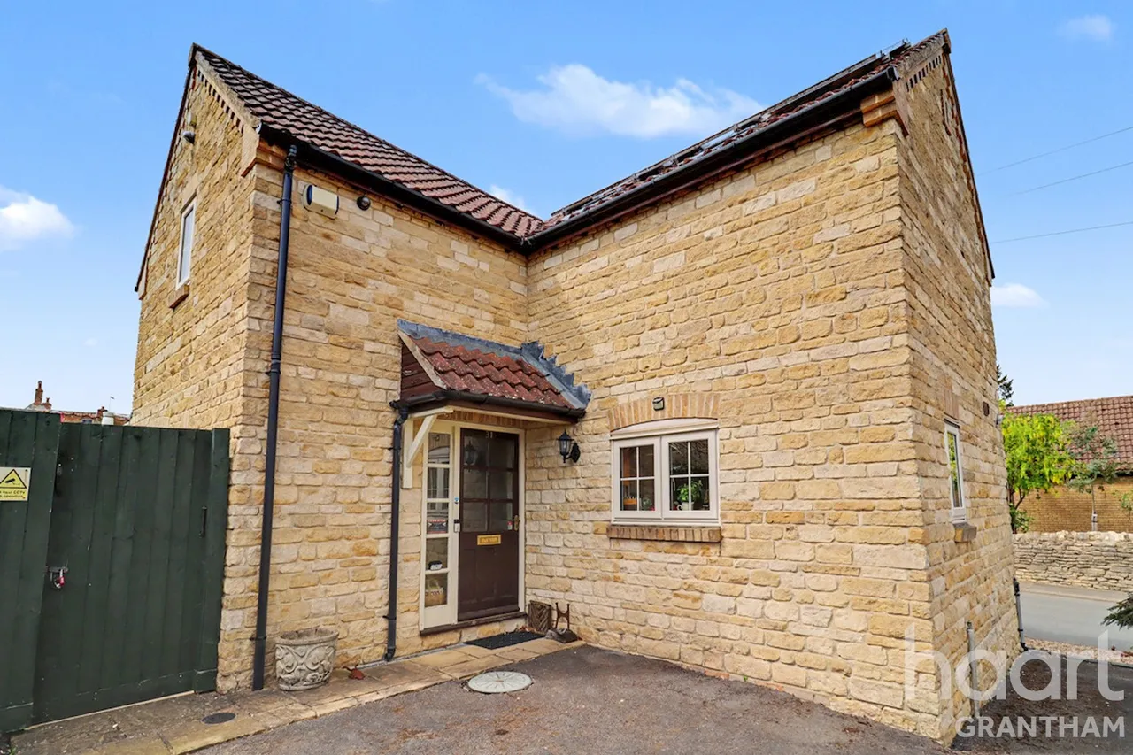 High Street, South Witham, NG33, photo 2