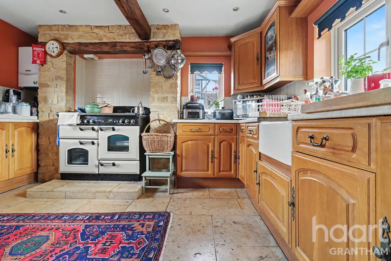 High Street, South Witham, NG33, photo 7