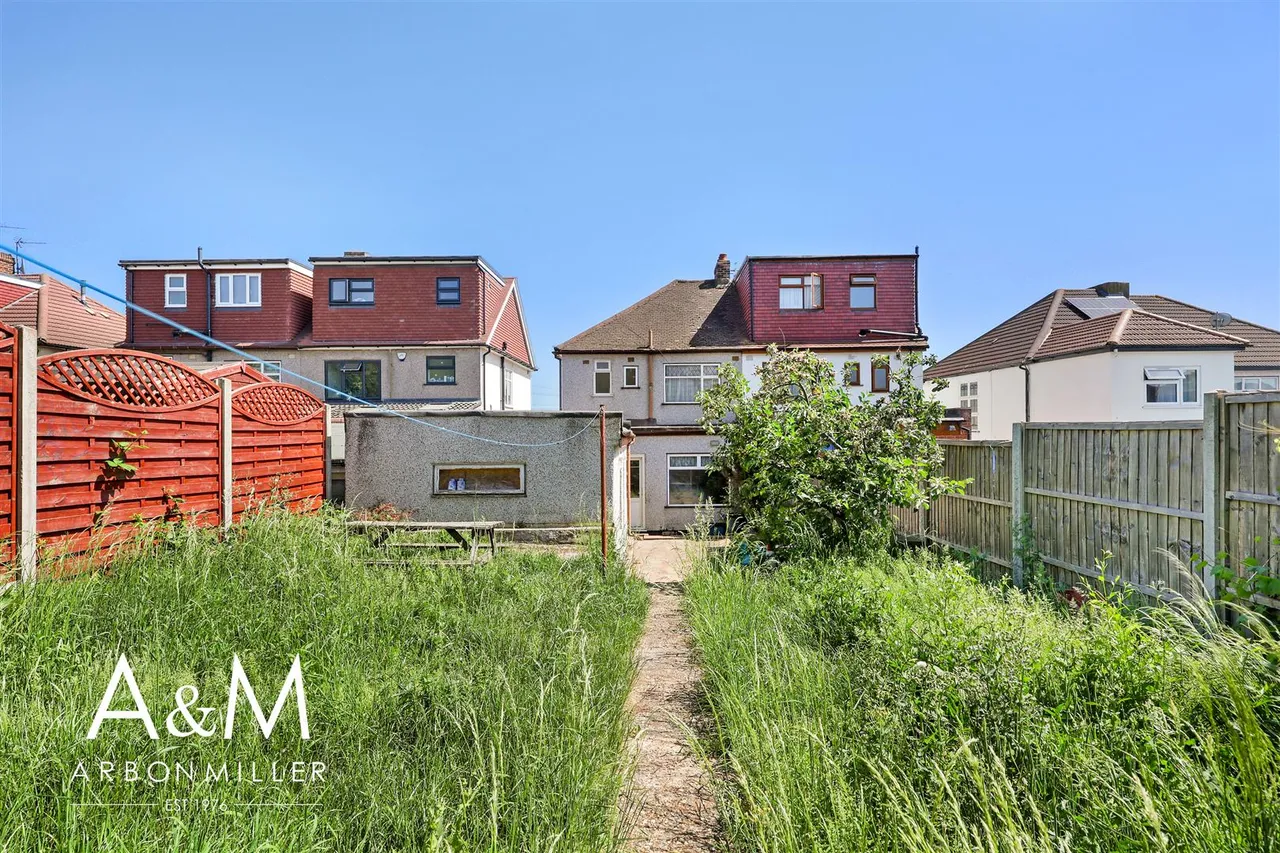 Roding Lane North, Woodford Green, Essex, IG88LJ, photo 21