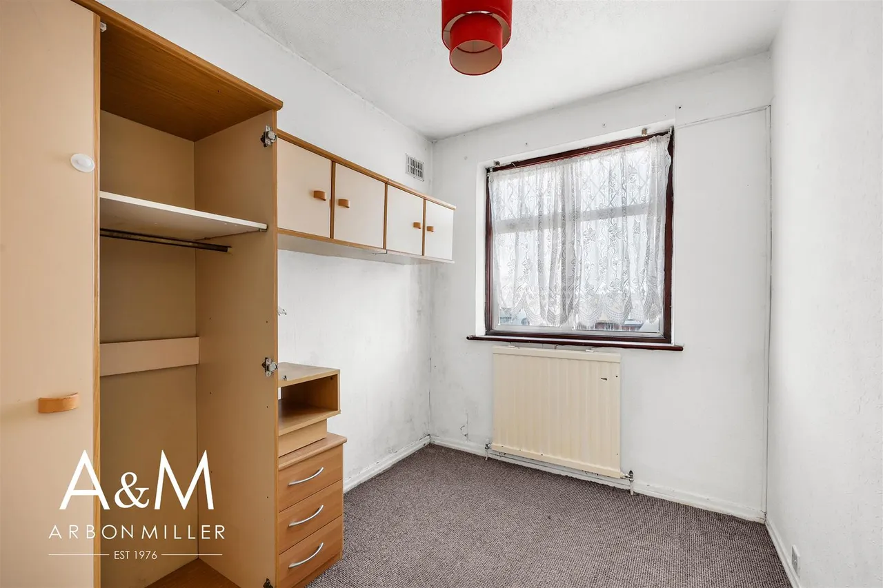 Roding Lane North, Woodford Green, Essex, IG88LJ, photo 14