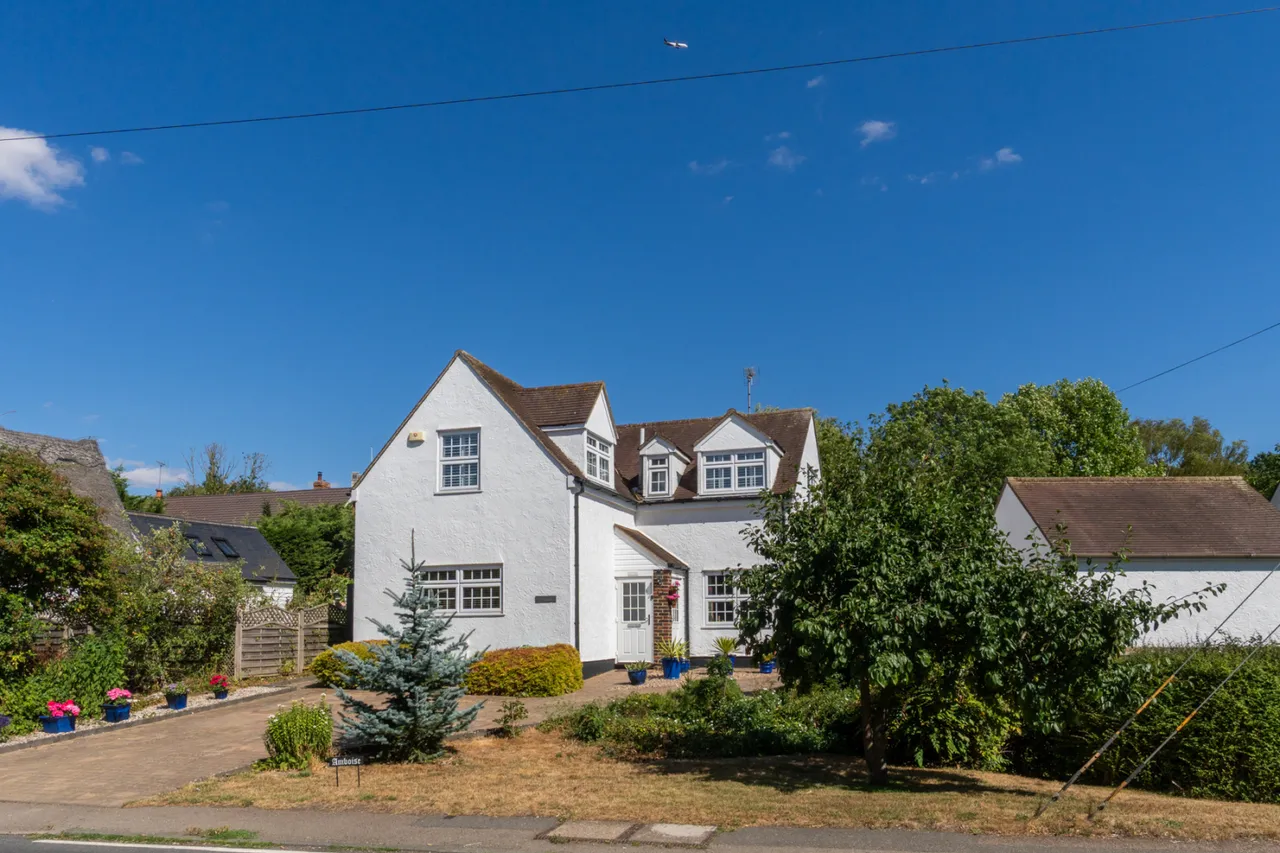 High Street, Hempstead, CB10, photo 28