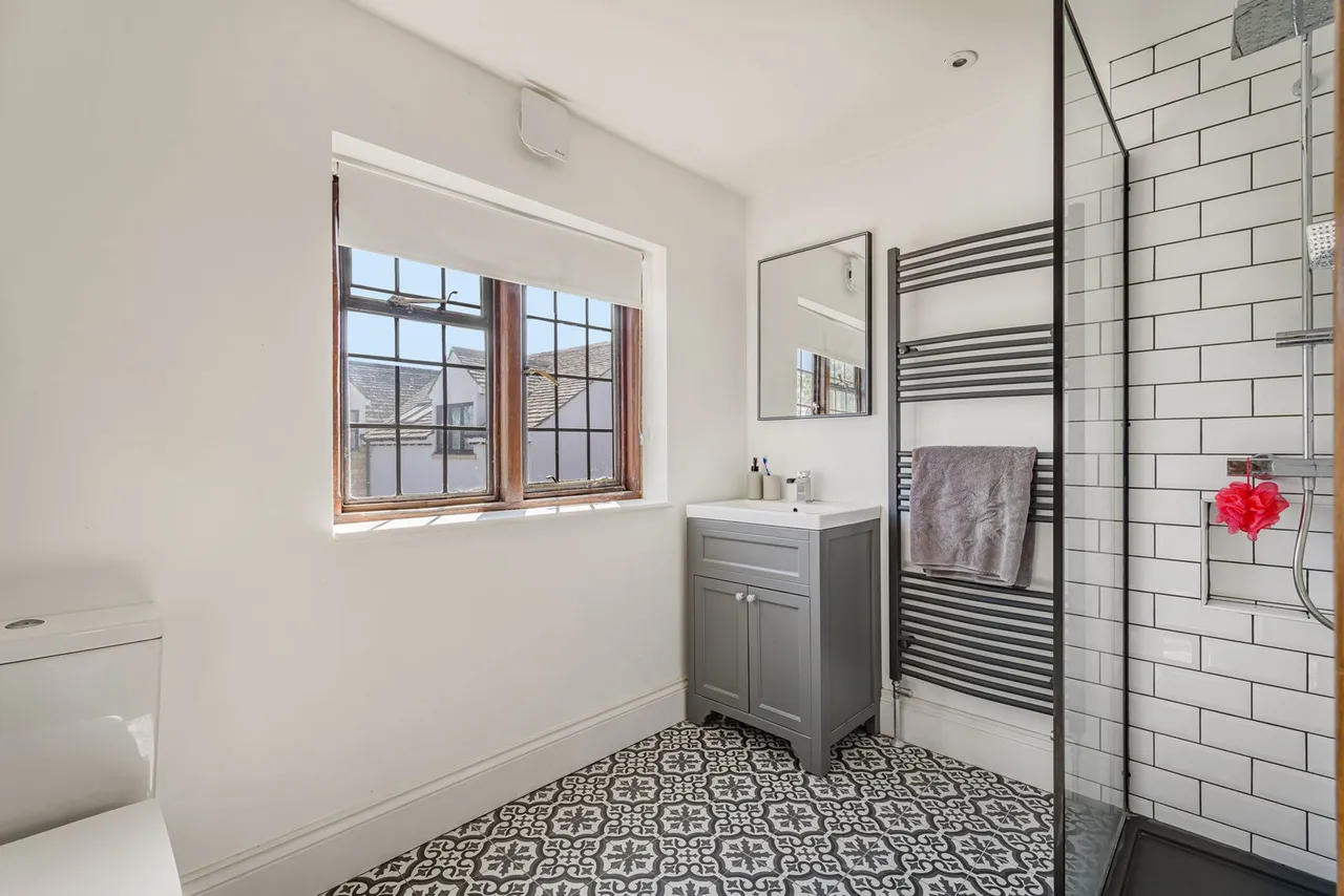 Shutter Lane, Gotherington, GL52, photo 17