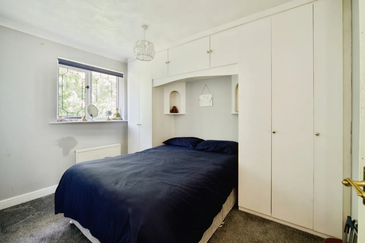Aragon Close, Romford, RM5, photo 8