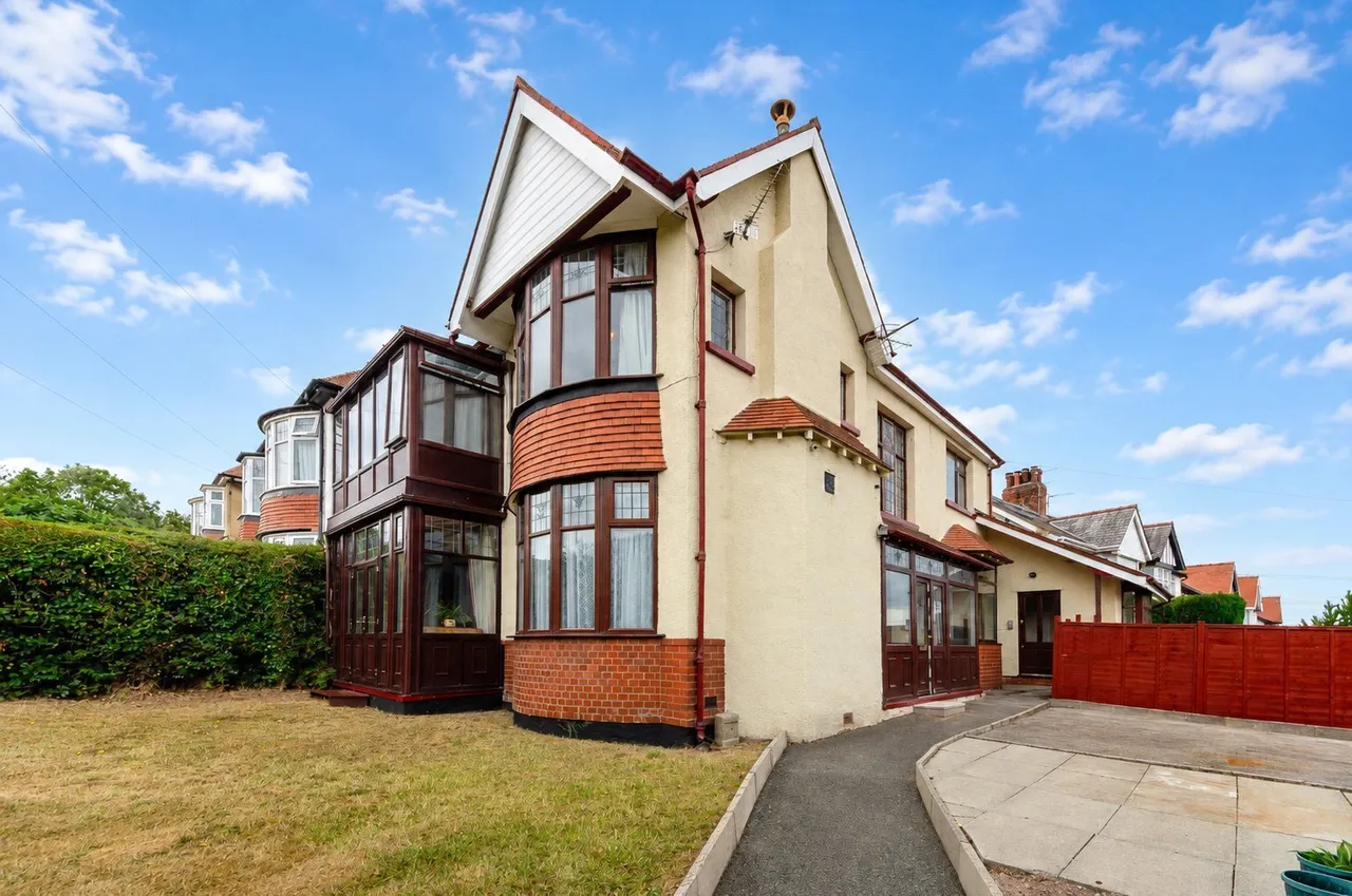 4 bed house for sale, Smith Avenue, Old Colwyn