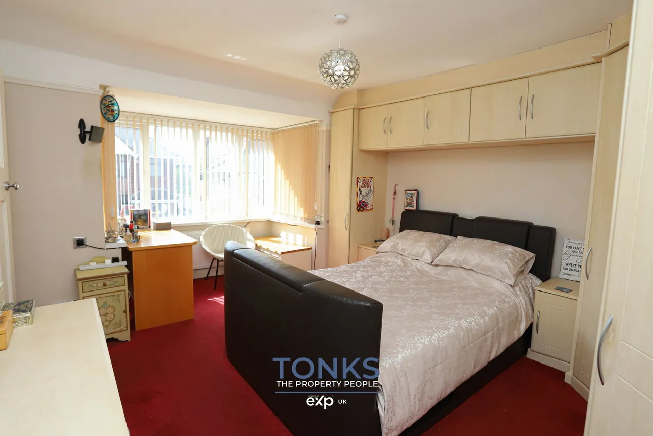 High Haden Crescent, Cradley Heath, B64, photo 12