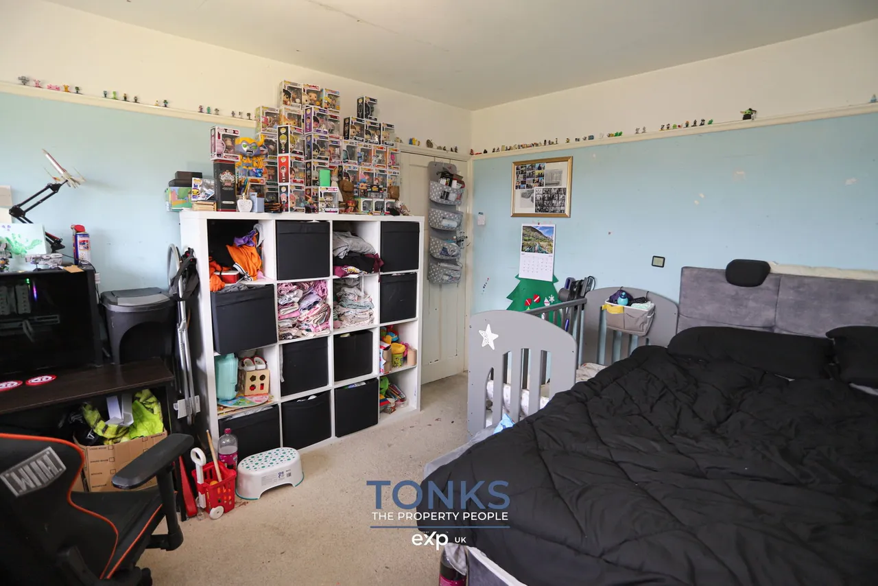 High Haden Crescent, Cradley Heath, B64, photo 16