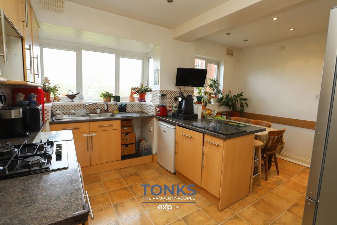 High Haden Crescent, Cradley Heath, B64, photo 10