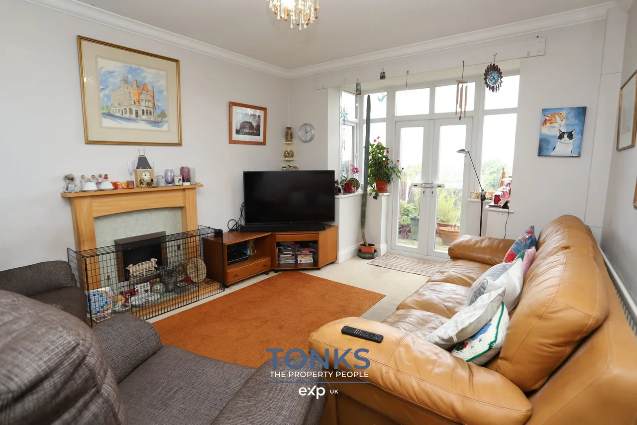 High Haden Crescent, Cradley Heath, B64, photo 4