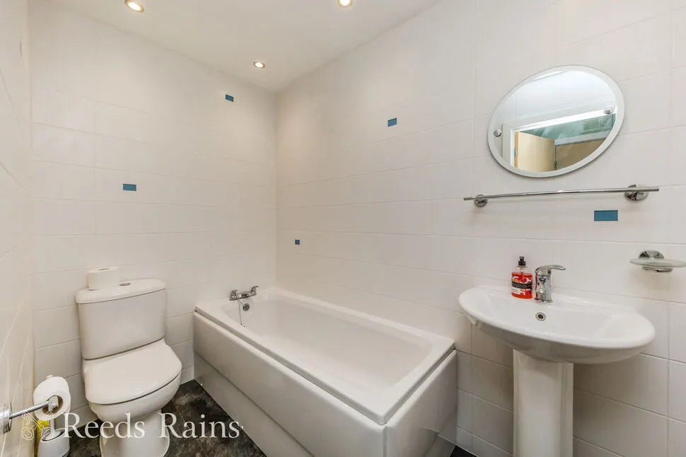 Sandringham House, Kensington Square, Cheshire, SK10, photo 8